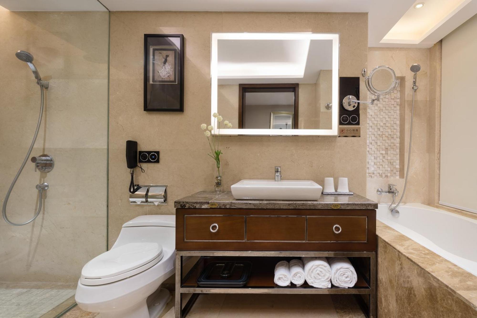 Maoming International Hotel Buitenkant foto