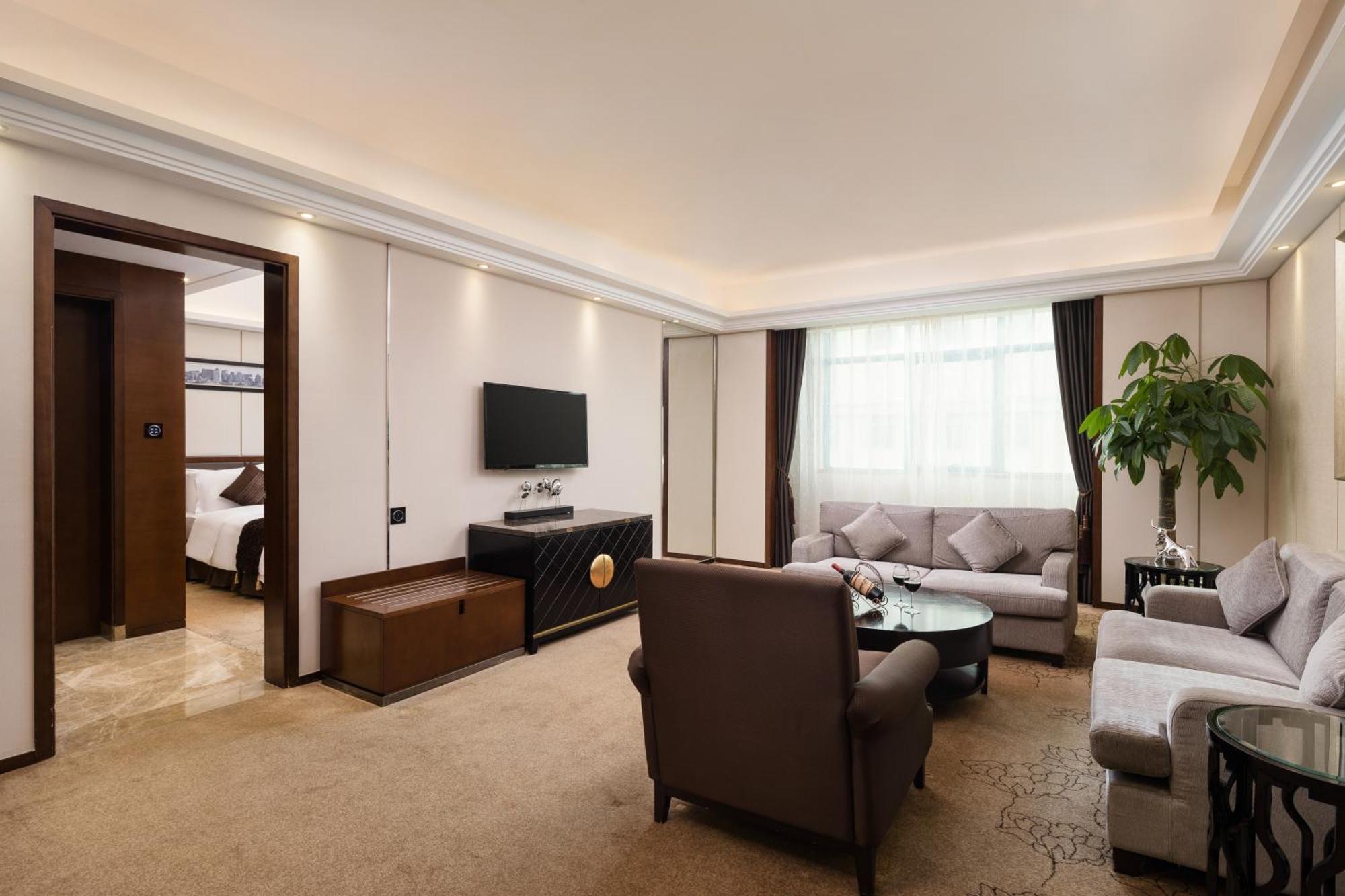 Maoming International Hotel Buitenkant foto